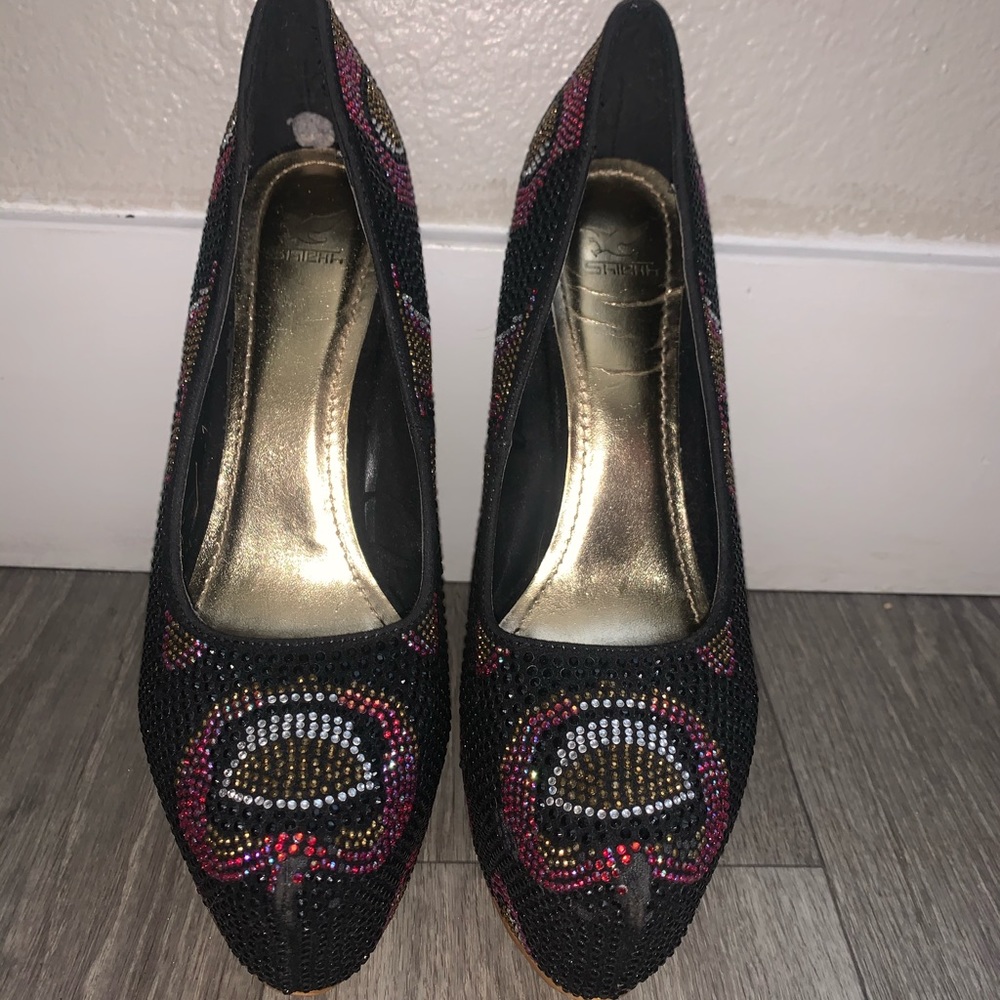 Platform Heels - Picture 4 of 5